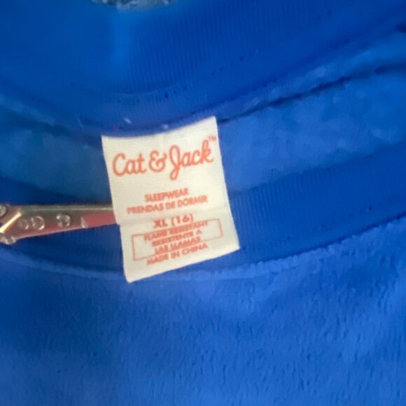 Cat & Jack Winter Pajamas Set, Pants and Top, Soft and Cozy, Size XL (16). - Picture 9 of 12